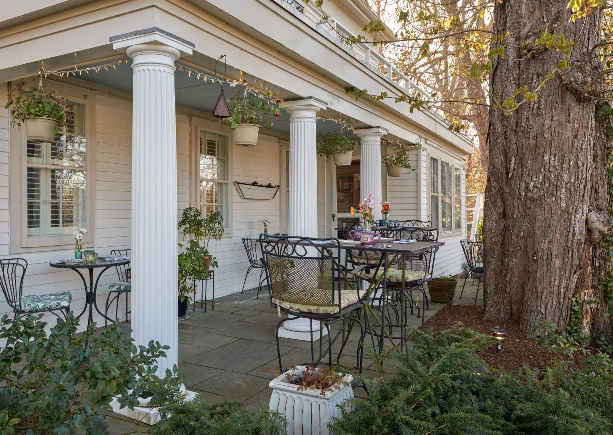Old Manse Inn Brewster Exterior foto